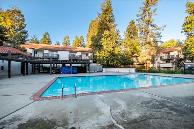 703 San Conrado Terrace 6, Sunnyvale, CA 94085