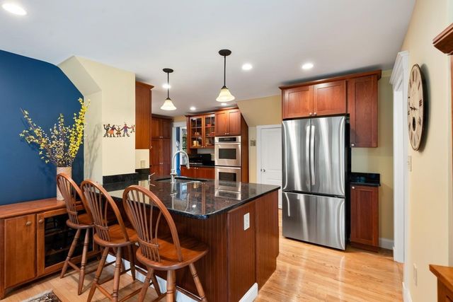 216 Bellevue Rd, Watertown, MA 02472