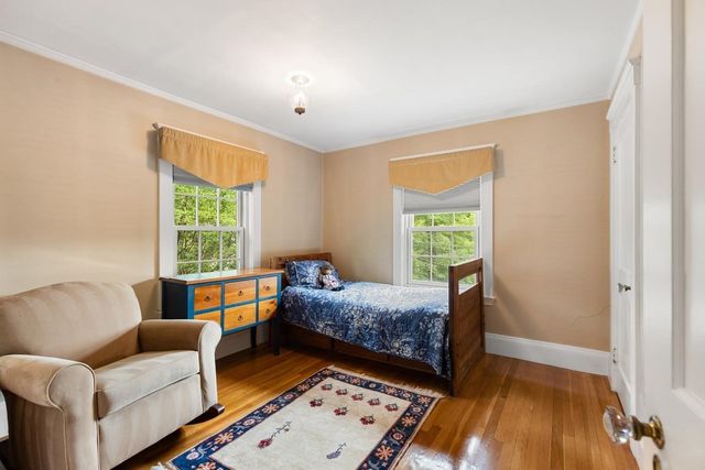 216 Bellevue Rd, Watertown, MA 02472