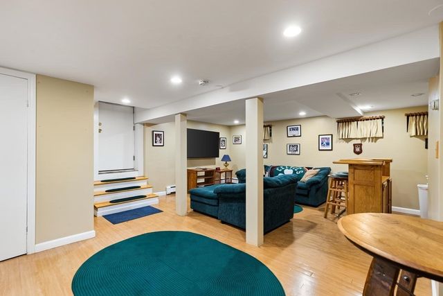 216 Bellevue Rd, Watertown, MA 02472