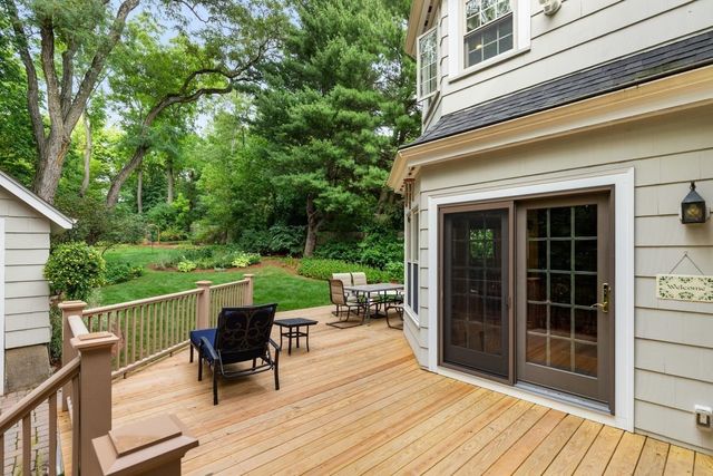 216 Bellevue Rd, Watertown, MA 02472