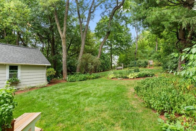 216 Bellevue Rd, Watertown, MA 02472