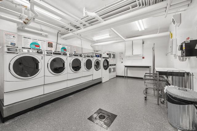 87-15 165th Street 5E, Jamaica, NY 11432