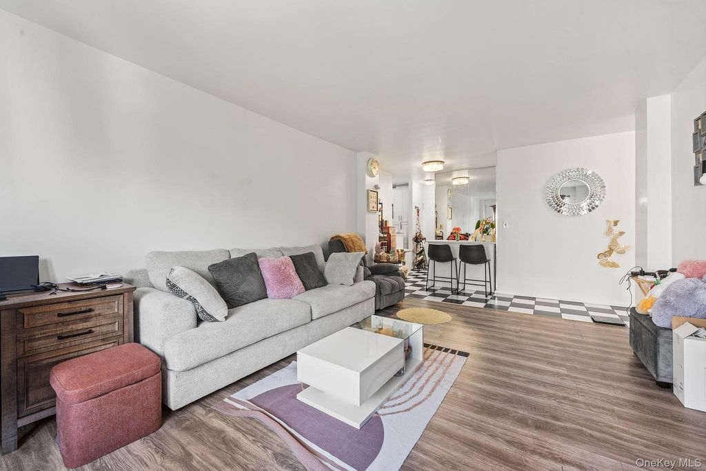 87-15 165th Street 5E, Jamaica, NY 11432 — photo 5