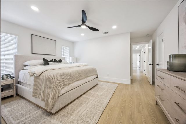 9419 Greenwillow Drive, Houston, TX 77096