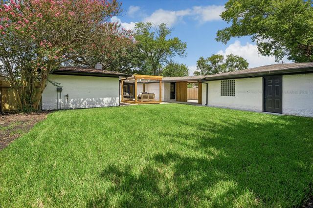 9419 Greenwillow Drive, Houston, TX 77096