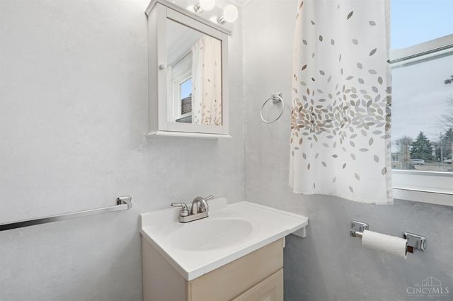 5719 Biscayne Avenue, Green Twp, OH 45248