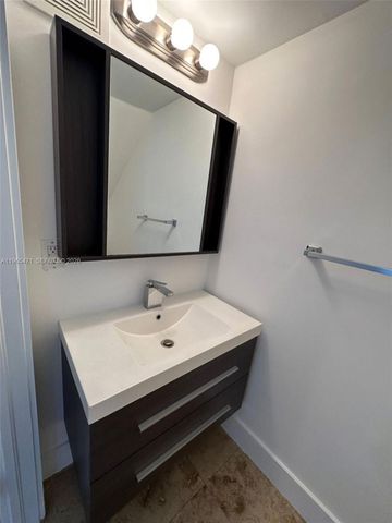 2772 SW 31st Ct 2772, Miami, FL 33133