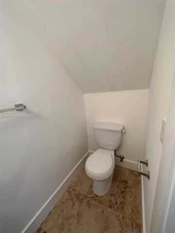 2772 SW 31st Ct 2772, Miami, FL 33133