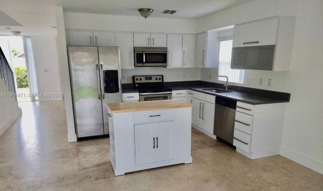 2772 SW 31st Ct 2772, Miami, FL 33133