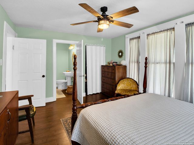 713 aransas, San Antonio, TX 78210