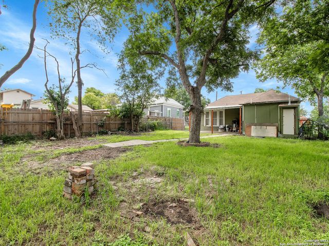 713 aransas, San Antonio, TX 78210