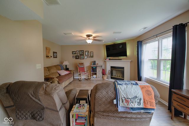 13074 Britton Ridge, Fishers, IN 46038
