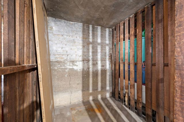 4941 N Lester Avenue 4, Chicago, IL 60630