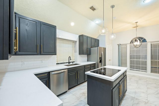 7624 Lone Meadow Court, Houston, TX 77095