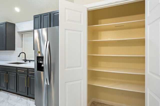 7624 Lone Meadow Court, Houston, TX 77095
