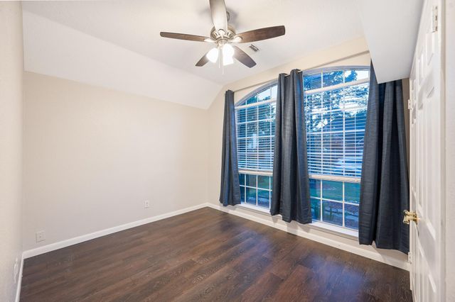 7624 Lone Meadow Court, Houston, TX 77095