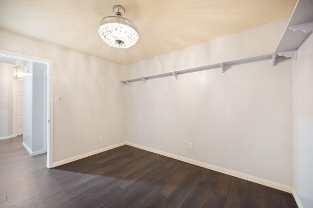 7624 Lone Meadow Court, Houston, TX 77095