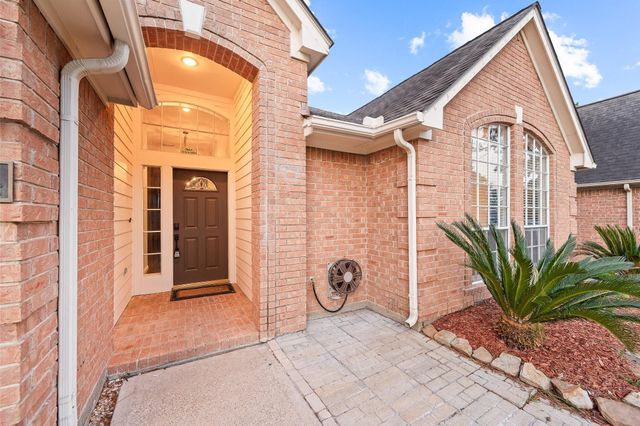7624 Lone Meadow Court, Houston, TX 77095