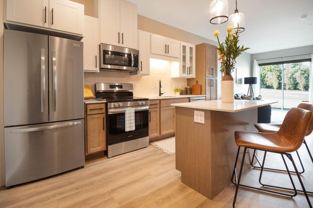 6450 37th Avenue NW 115, Rochester, MN 55901