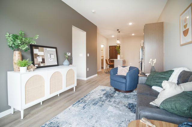 6450 37th Avenue NW 115, Rochester, MN 55901