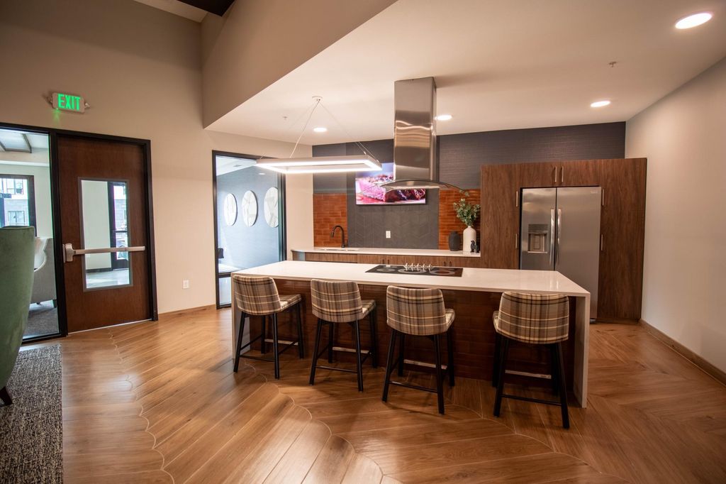 6450 37th Avenue NW 115, Rochester, MN 55901