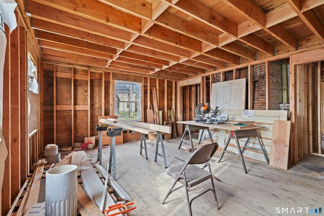 108 Thames Street, Groton, CT 06340