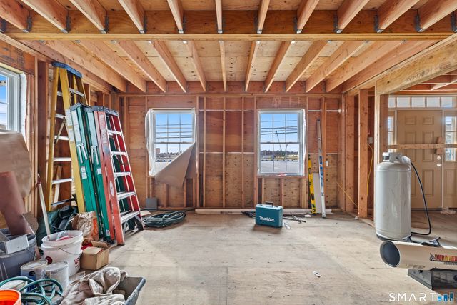 108 Thames Street, Groton, CT 06340