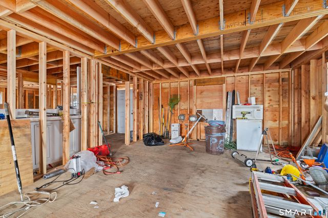 108 Thames Street, Groton, CT 06340