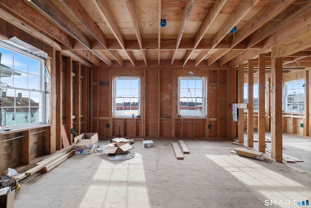 108 Thames Street, Groton, CT 06340