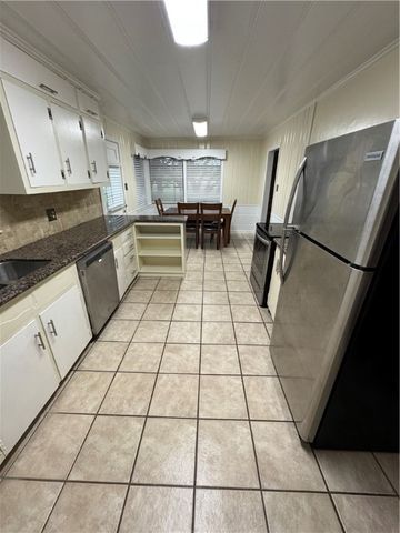 1820 Kenney Lane, Ingleside, TX 78362
