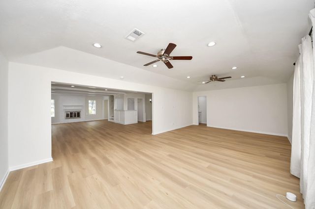 9114 Taidswood Drive, Spring, TX 77379