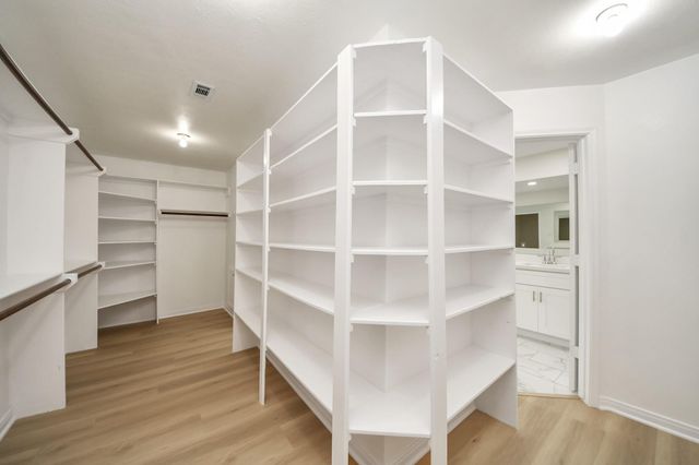9114 Taidswood Drive, Spring, TX 77379