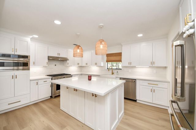 9114 Taidswood Drive, Spring, TX 77379