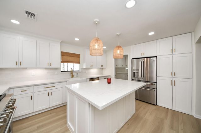 9114 Taidswood Drive, Spring, TX 77379