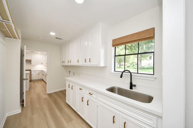 9114 Taidswood Drive, Spring, TX 77379