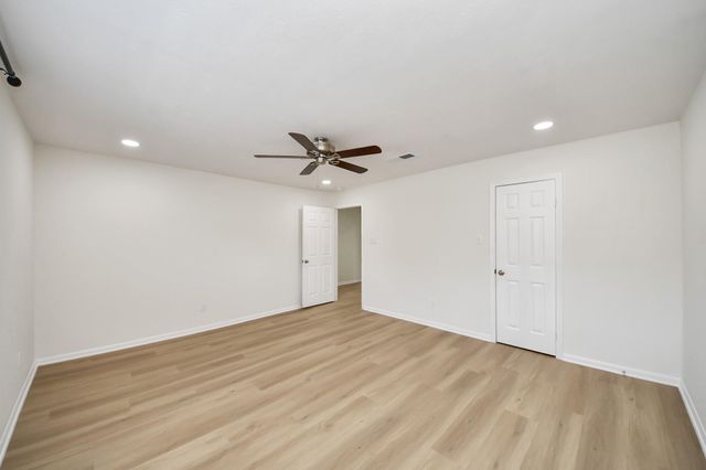 9114 Taidswood Drive, Spring, TX 77379
