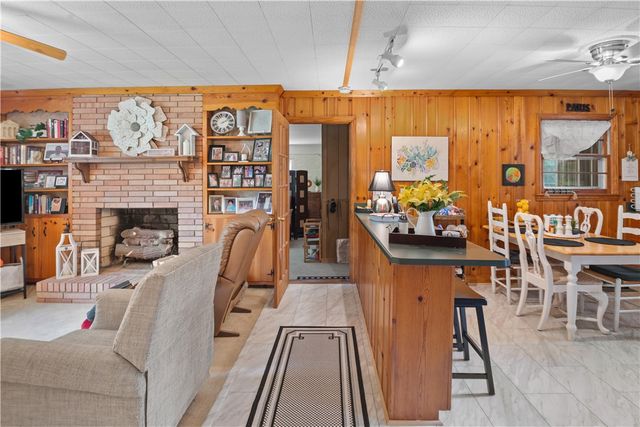 110 George Street, Easley, SC 29642