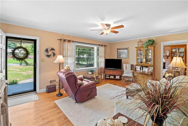 110 George Street, Easley, SC 29642
