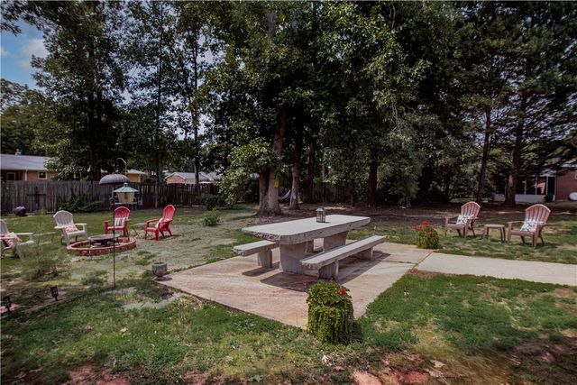 110 George Street, Easley, SC 29642