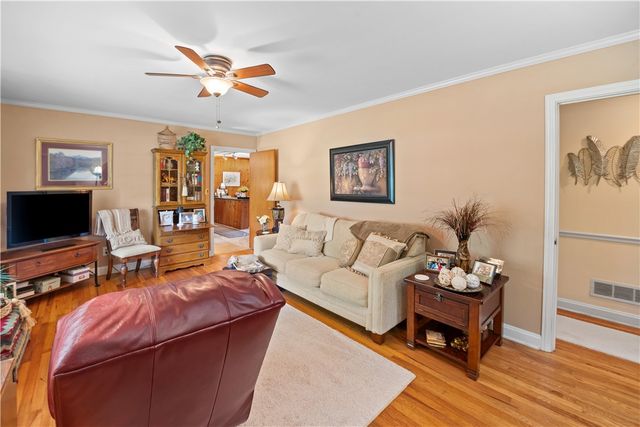 110 George Street, Easley, SC 29642