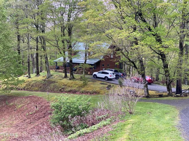 104 Crestwood Drive, Roan Mountain, TN 37687