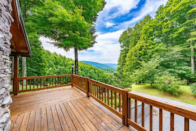 104 Crestwood Drive, Roan Mountain, TN 37687