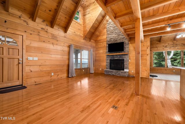 104 Crestwood Drive, Roan Mountain, TN 37687