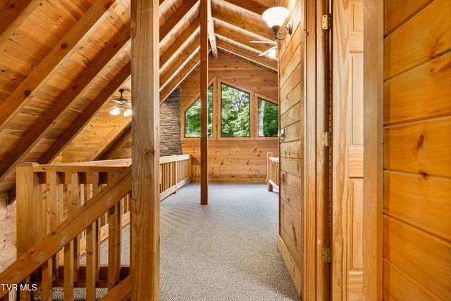 104 Crestwood Drive, Roan Mountain, TN 37687
