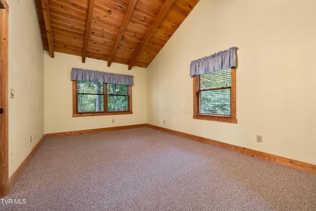 104 Crestwood Drive, Roan Mountain, TN 37687