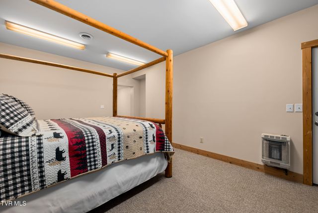 104 Crestwood Drive, Roan Mountain, TN 37687