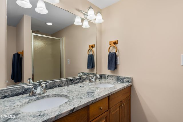 104 Crestwood Drive, Roan Mountain, TN 37687