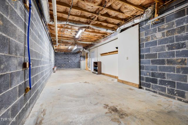 104 Crestwood Drive, Roan Mountain, TN 37687