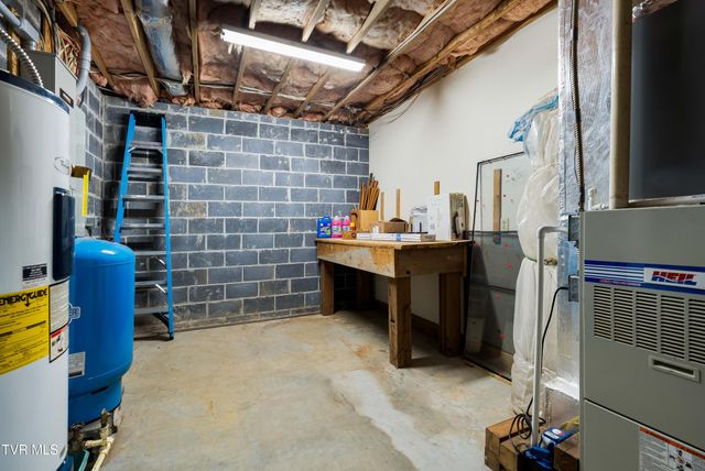 104 Crestwood Drive, Roan Mountain, TN 37687